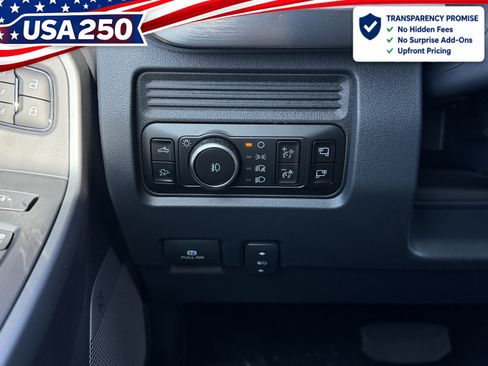 Used 2026 Ford F250 Lariat w/ Black Appearance Package AWD/4WD image 20