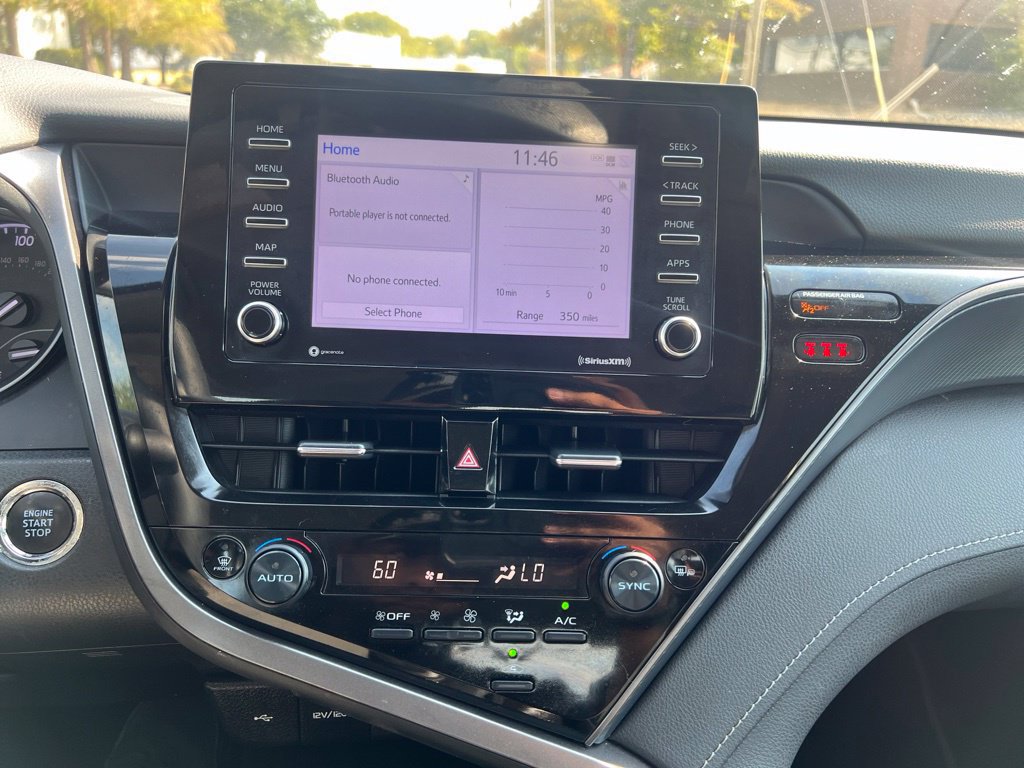 Used 2023 Toyota Camry SE w/ Convenience Package FWD image 4