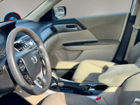 Used 2015 Honda Accord LX image 9