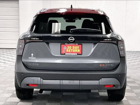 New 2026 Nissan Kicks SR w/ SR Premium Package AWD/4WD image 5