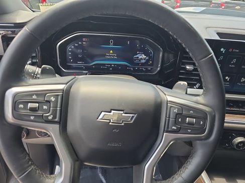 Used 2024 Chevrolet Silverado 1500 LT Trail Boss w/ LT Trail Boss Premium Package AWD/4WD image 20