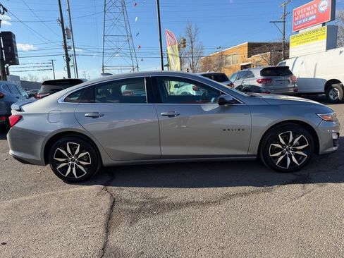 Used 2023 Chevrolet Malibu RS FWD image 5