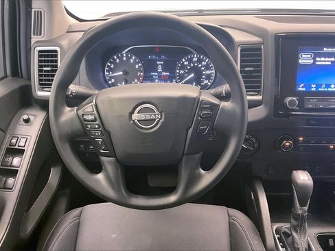 Certified 2024 Nissan Frontier SV image 4