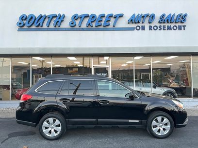Used 2010 Subaru Outback 2.5i Limited w/ Popular Equipment Group 1B
