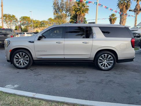 Used 2021 GMC Yukon XL Denali w/ Denali Ultimate Package image 5