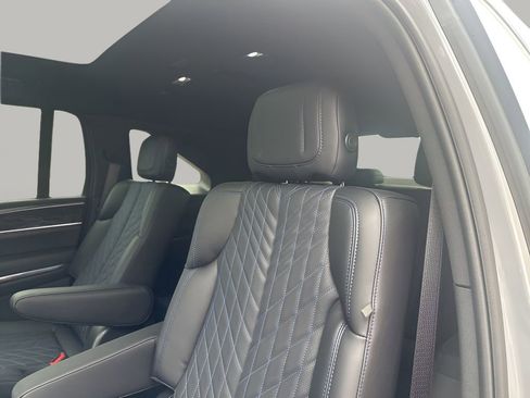 New 2026 Cadillac Escalade IQ Luxury 1 w/ LPO, Floor Liner Package image 19