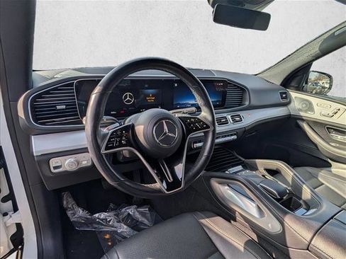 Used 2025 Mercedes-Benz GLE 350 4MATIC image 11
