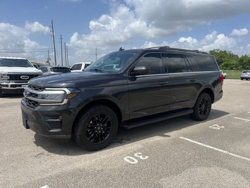 Used 2024 Ford Expedition Max XLT RWD image 4