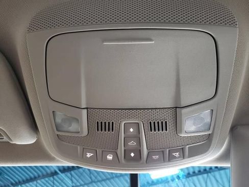 Used 2016 Lincoln MKZ w/ Equipment Group 300A Reserve FWD image 21