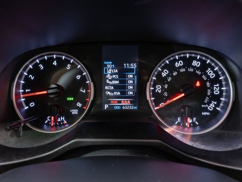 Used 2019 Toyota RAV4 LE AWD/4WD image 21