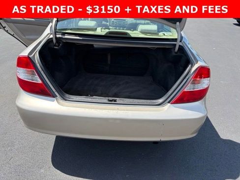 Used 2004 Toyota Camry LE FWD image 16