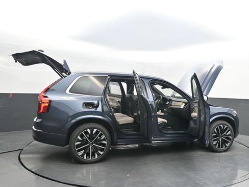 New 2026 Volvo XC90 B5 Plus image 39