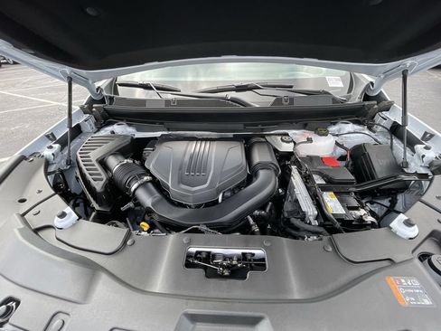Certified 2026 Chevrolet Traverse RS FWD image 30