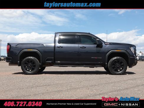 Used 2024 GMC Sierra 2500 AT4 w/ Technology Package AWD/4WD image 3