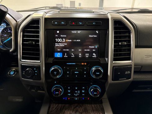 Used 2018 Ford F250 Lariat w/ Lariat Ultimate Package image 27