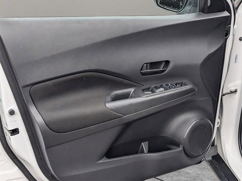 Certified 2023 Nissan Kicks S image 15