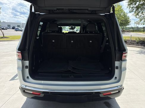 Used 2022 Jeep Wagoneer Series II AWD/4WD image 33
