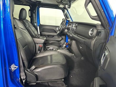 Used 2021 Jeep Wrangler Unlimited Sahara w/ Cold Weather Group image 29