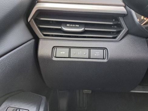 Used 2025 Nissan Altima 2.5 SV image 15