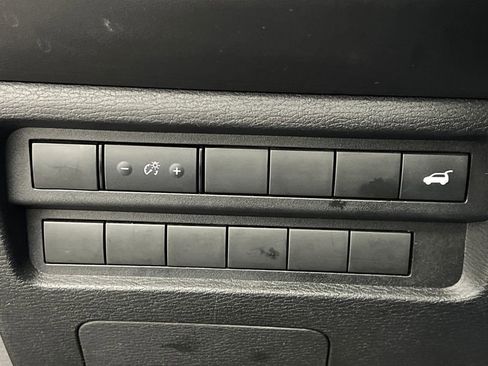 Used 2024 Mitsubishi Outlander SE image 47