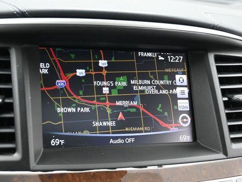 Used 2017 INFINITI QX60 Luxe w/ Deluxe Technology Package image 9