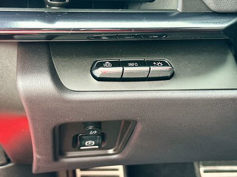 Certified 2023 Chevrolet Corvette Z06 w/ Stealth Interior Trim Package image 11