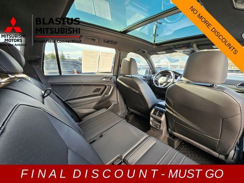 Used 2022 Volkswagen Tiguan SE R-Line image 23