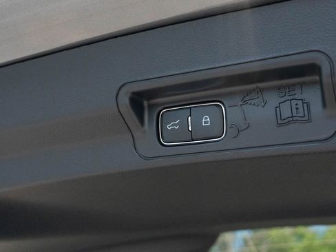 New 2026 Ford Explorer Active image 18