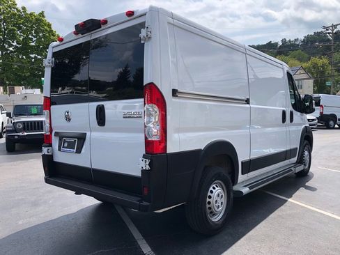 Used 2025 RAM ProMaster 2500 w/ U-Haul Equipment Group FWD image 6