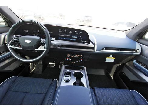 New 2026 Cadillac Vistiq Premium Luxury image 9