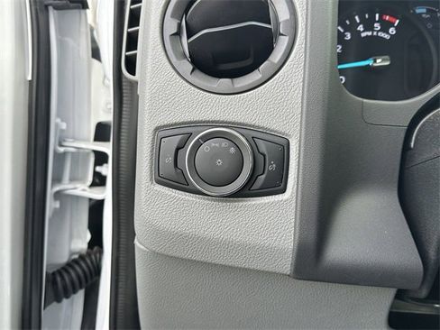 New 2024 Ford E-350 and Econoline 350 Super Duty image 17