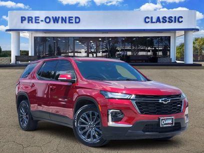 Used 2023 Chevrolet Traverse RS