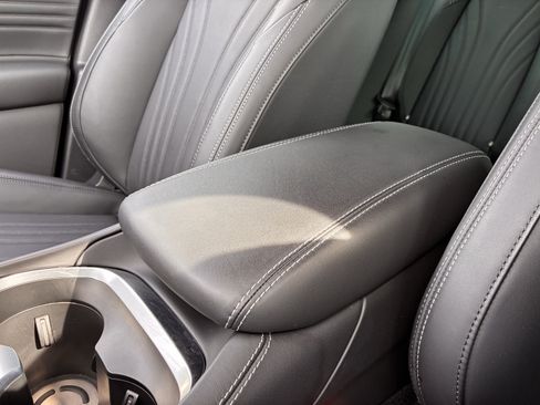 Used 2025 Maserati Grecale Modena image 23