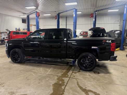 Used 2018 Chevrolet Silverado 1500 LT w/ All Star Edition AWD/4WD image 6