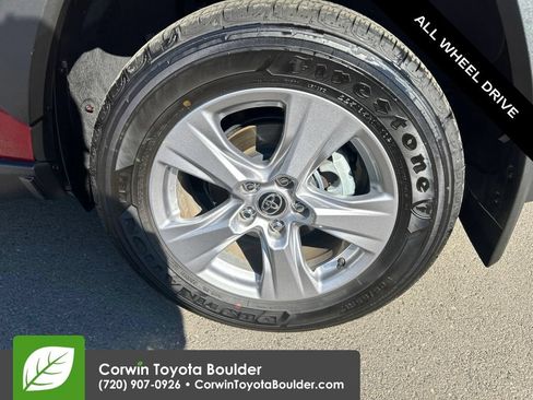 Used 2025 Toyota RAV4 LE AWD/4WD image 18
