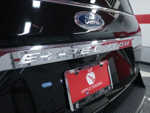 Used 2021 Ford Expedition Limited AWD/4WD image 34