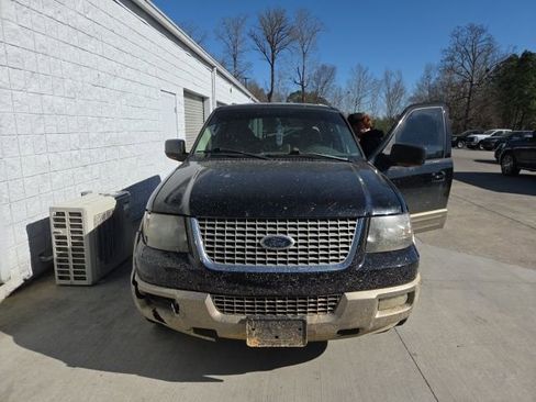 Used 2004 Ford Expedition Eddie Bauer image 2