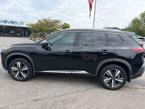 Used 2023 Nissan Rogue SL FWD image 5