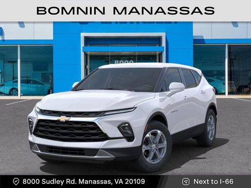 New 2025 Chevrolet Blazer LT image 6