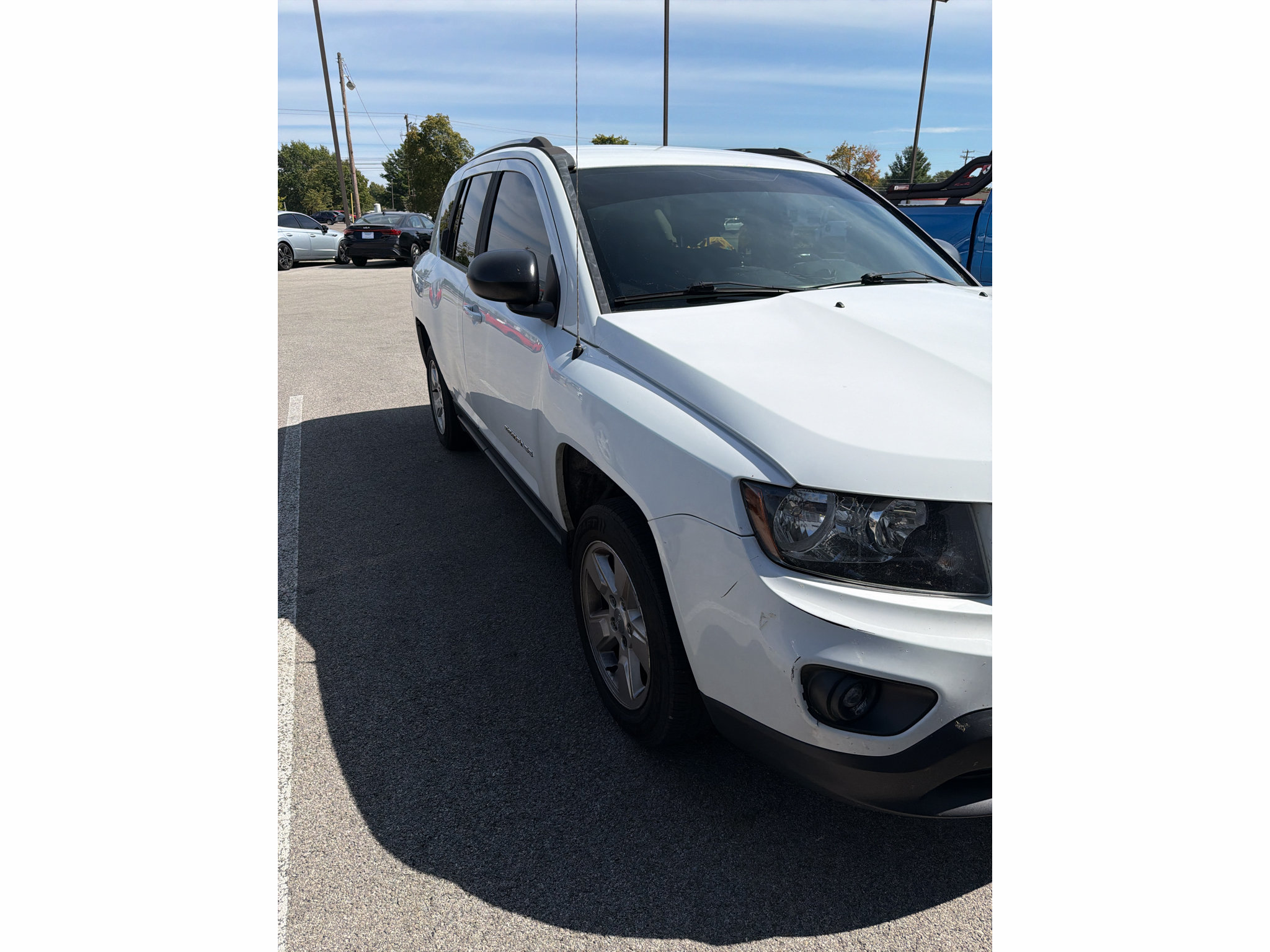 Used 2015 Jeep Compass Sport w/ Power Value Group FWD image 3