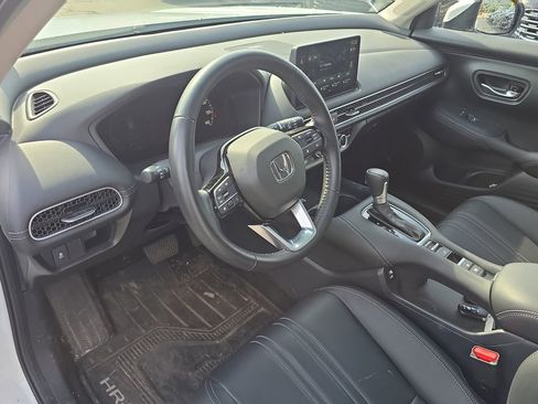 Used 2026 Honda HR-V EX-L image 11