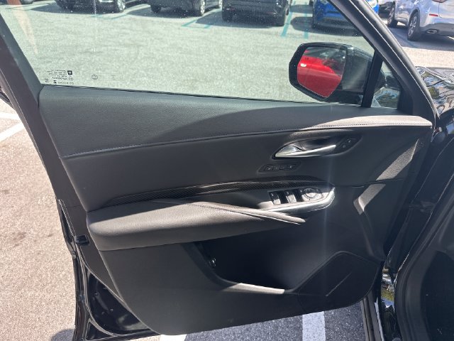 Used 2025 Cadillac XT4 Sport FWD image 10
