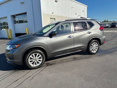 Used 2017 Nissan Rogue SV AWD/4WD image 16
