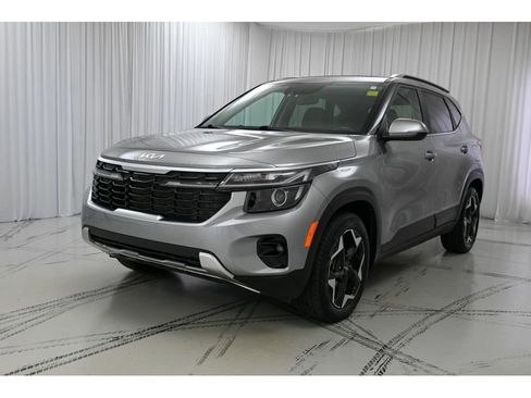 Used 2024 Kia Seltos EX image 4