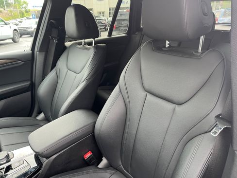 Used 2021 BMW X3 xDrive30i w/ Premium Package AWD/4WD image 9