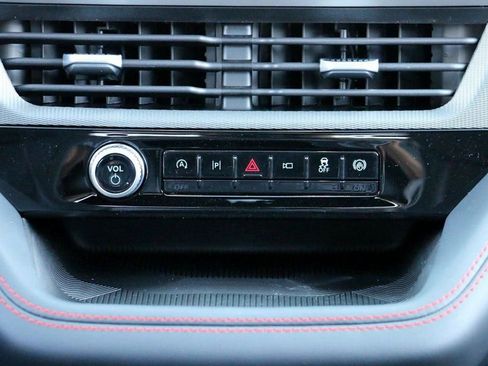 New 2026 Ford Explorer ST-Line w/ ST-Line Street Pack image 26