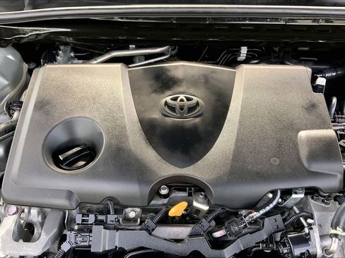 Used 2024 Toyota Camry XSE FWD image 32