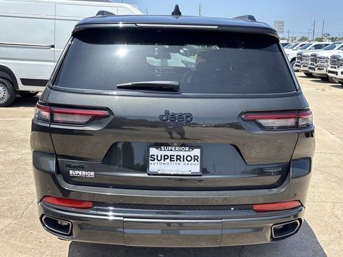 Used 2024 Jeep Grand Cherokee L Summit AWD/4WD image 4