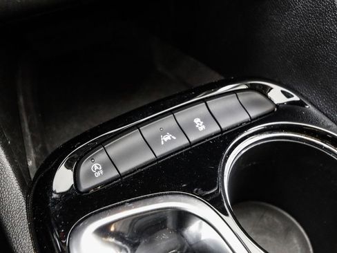 Used 2024 Buick Encore GX Sport Touring w/ Comfort Package image 38