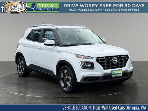 Used 2025 Hyundai Venue SEL FWD image 1